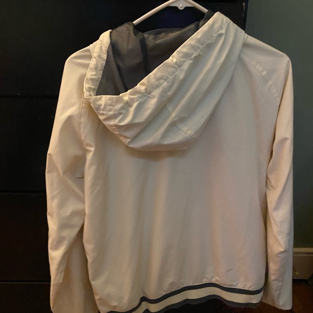 Nike jacket - Picture 2 of 3